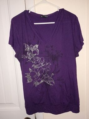 one clothing Purple V-Neck Short Sleeve Top with Silver Floral Print